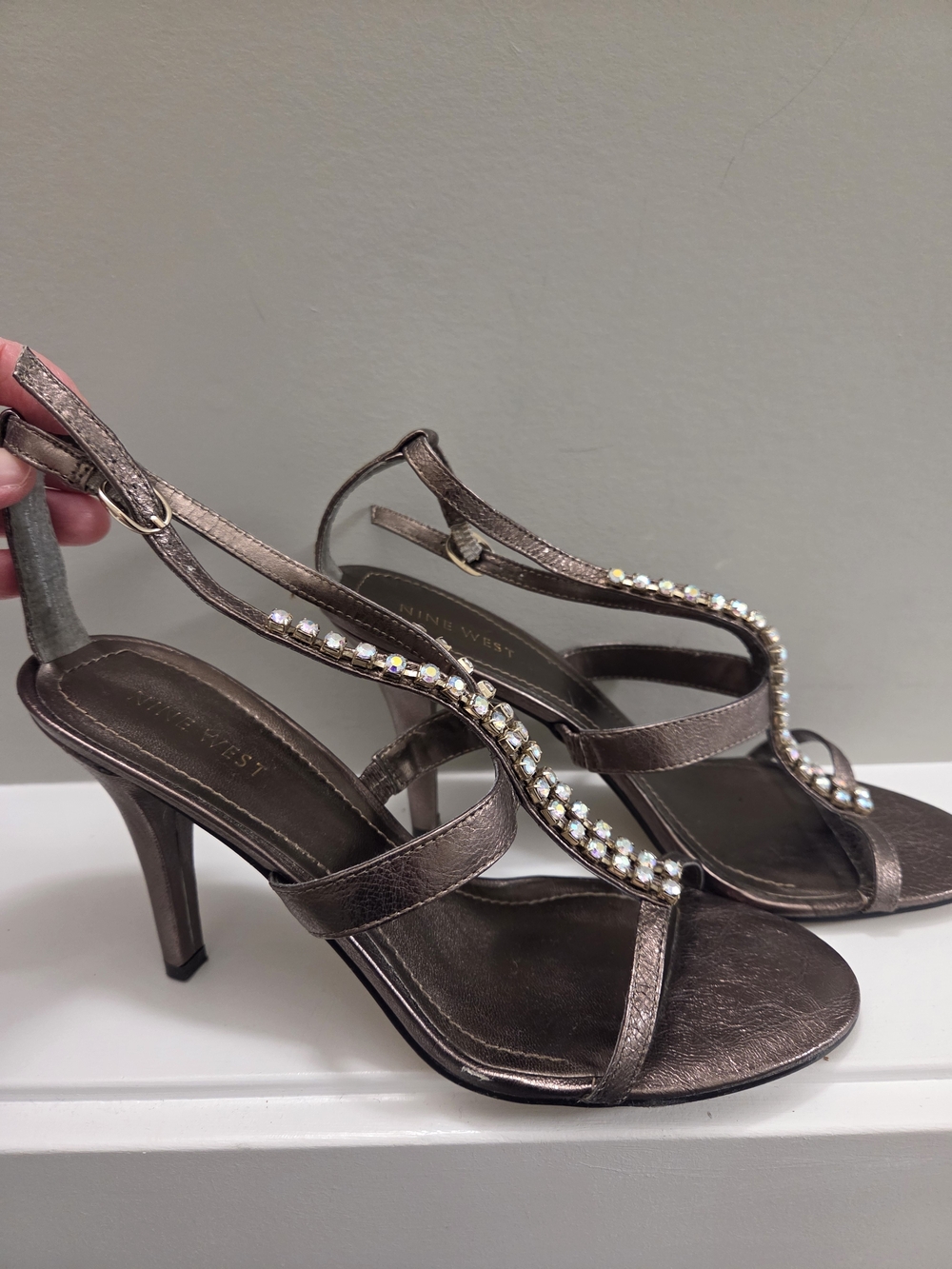 Nine West Vallanh Metallic Bronze Rhinestone Slingback Heeled Sandals Size 7
